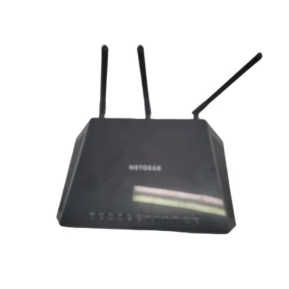 NETGEAR R6700V3 Nighthawk AC1750 Smart WiFi Router - Picture 1 of 4